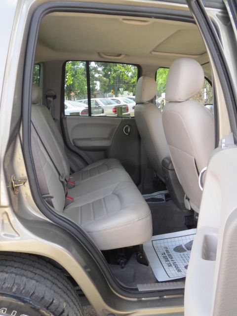 2004 Jeep Liberty Super