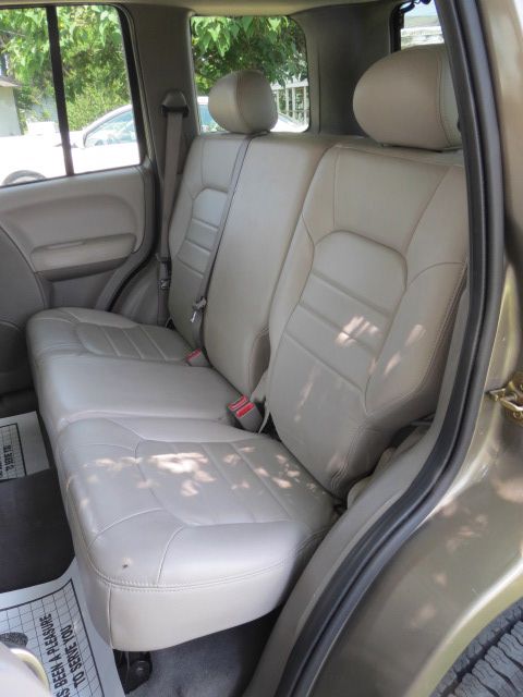 2004 Jeep Liberty Super