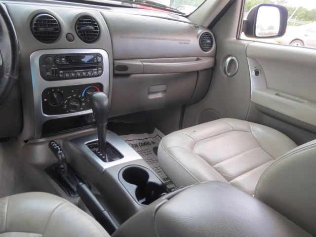 2004 Jeep Liberty Super