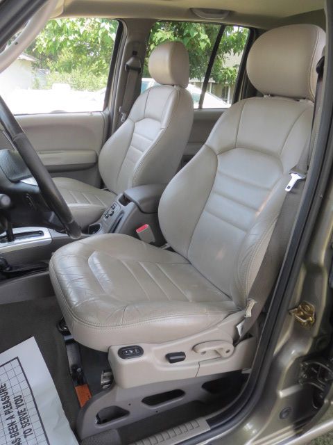 2004 Jeep Liberty Super