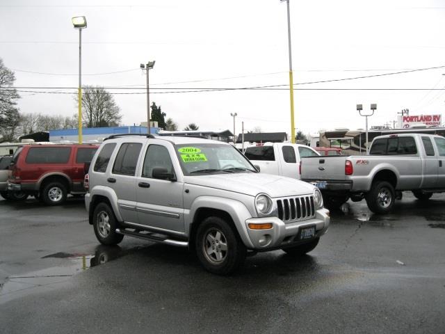 2004 Jeep Liberty SLT 25