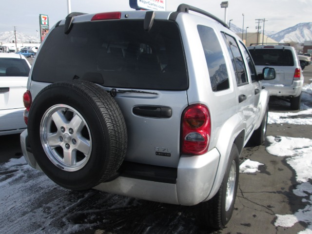2004 Jeep Liberty Super