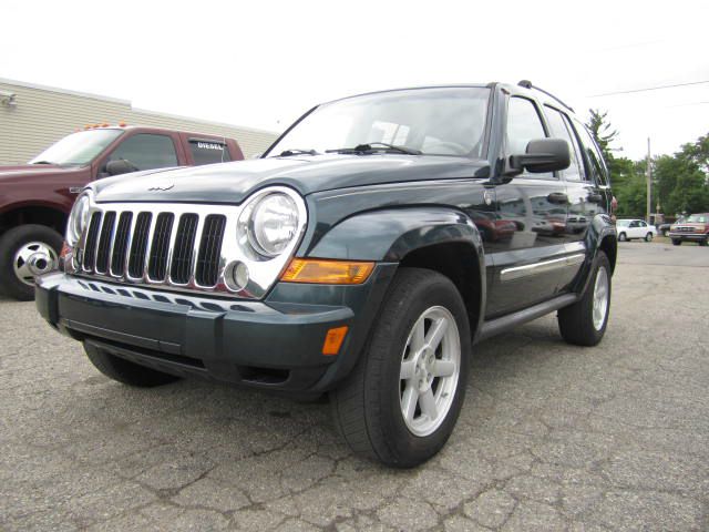 2005 Jeep Liberty Super