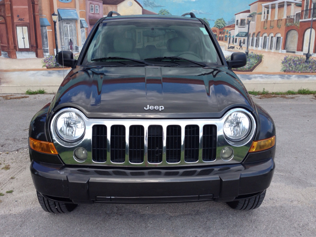 2005 Jeep Liberty SLT 25