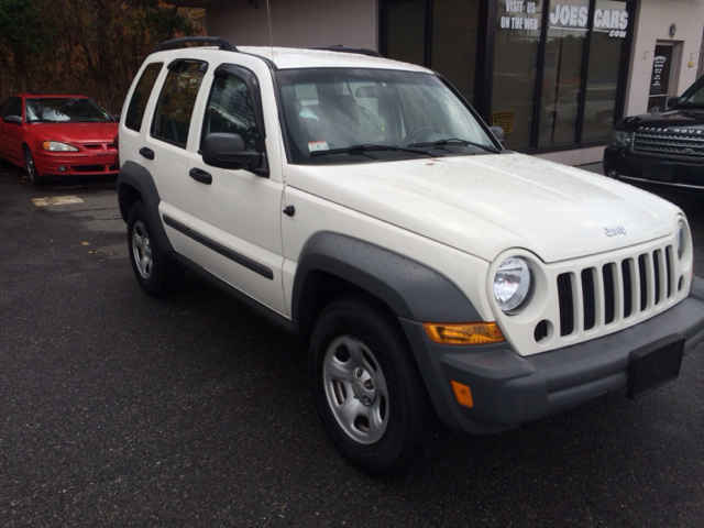 2005 Jeep Liberty Elk Conversion Van