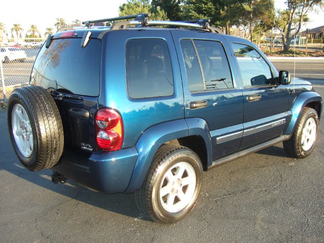 2005 Jeep Liberty Super