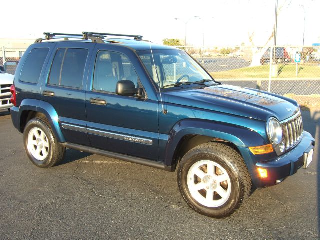 2005 Jeep Liberty Super