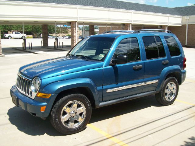 2005 Jeep Liberty LS Flex Fuel 4x4 This Is One Of Our Best Bargains