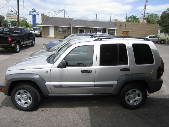 2005 Jeep Liberty Elk Conversion Van