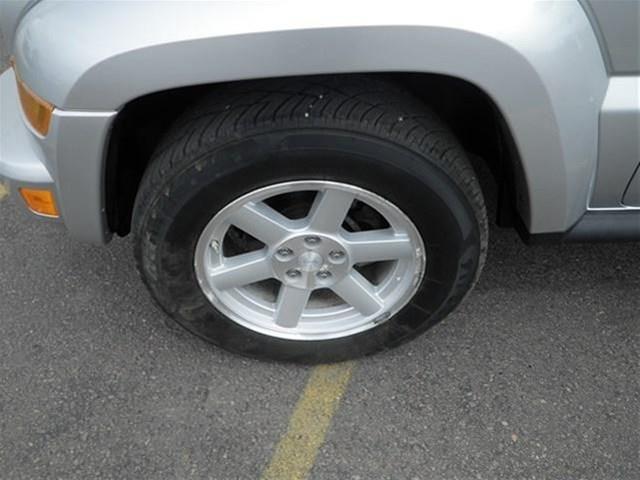 2005 Jeep Liberty C1500 Scottsdale