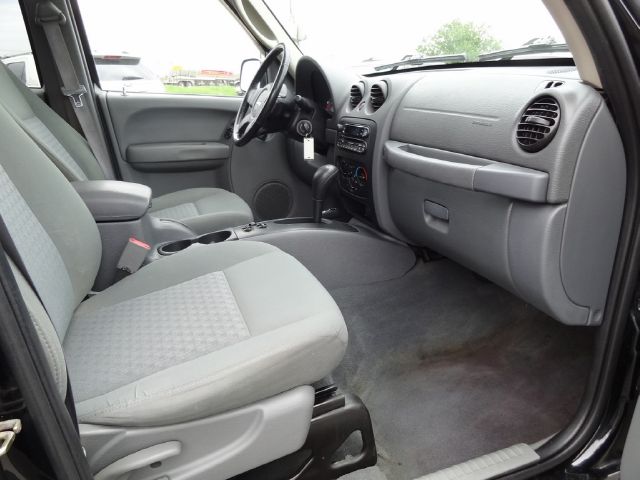 2005 Jeep Liberty Elk Conversion Van