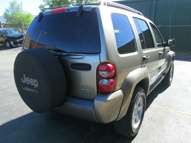 2005 Jeep Liberty C1500 Scottsdale