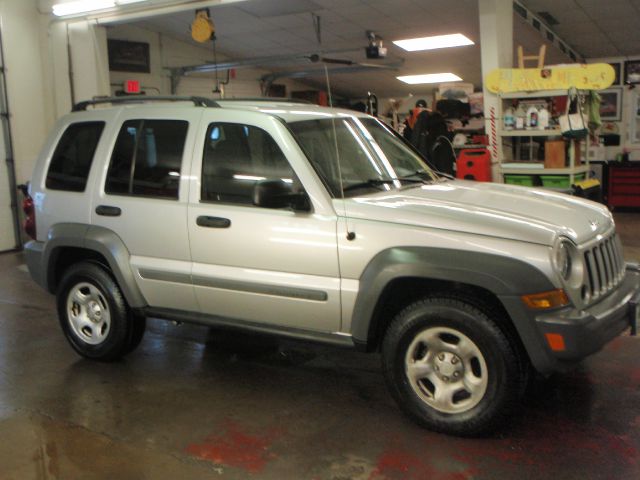 2005 Jeep Liberty Elk Conversion Van
