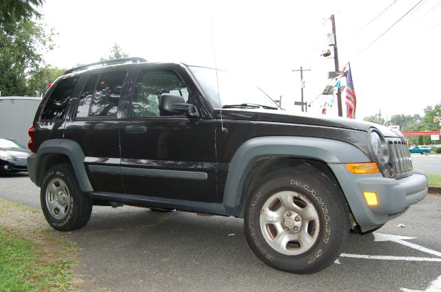 2005 Jeep Liberty Extended Cab V8 LT W/1lt