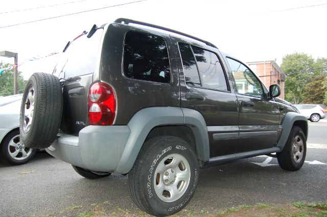 2005 Jeep Liberty Extended Cab V8 LT W/1lt