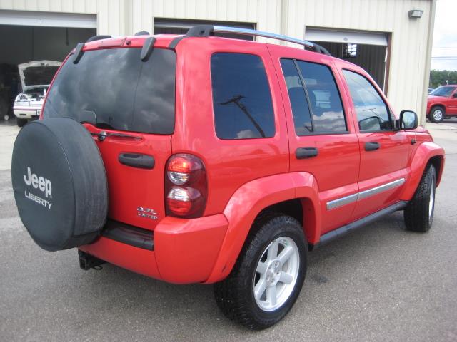 2005 Jeep Liberty SLT 25