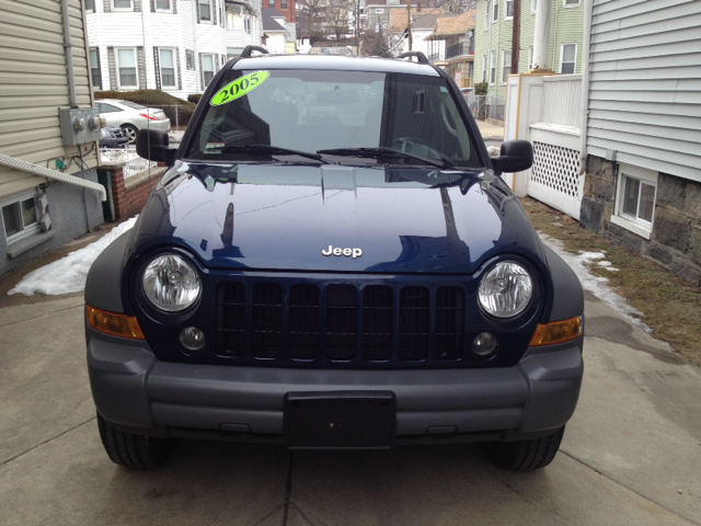 2005 Jeep Liberty Elk Conversion Van