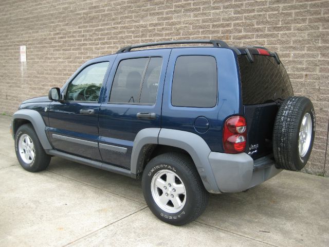 2005 Jeep Liberty Crew Cab Amarillo 4X4
