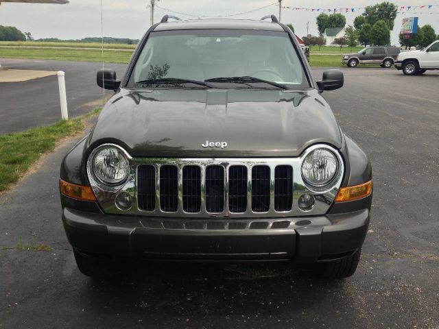 2005 Jeep Liberty Super