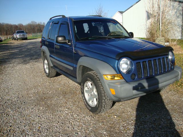2005 Jeep Liberty Elk Conversion Van