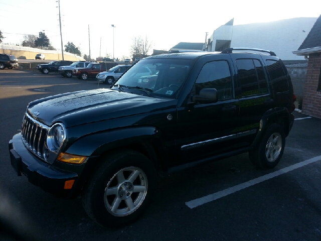2005 Jeep Liberty Super