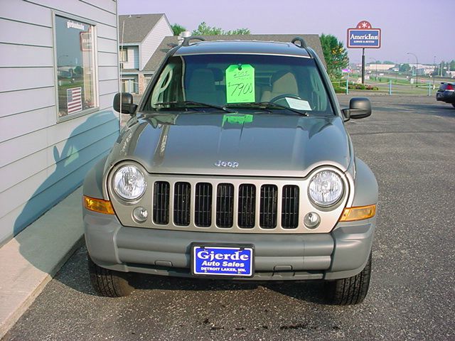 2005 Jeep Liberty Elk Conversion Van