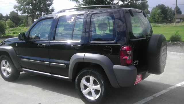 2005 Jeep Liberty Elk Conversion Van