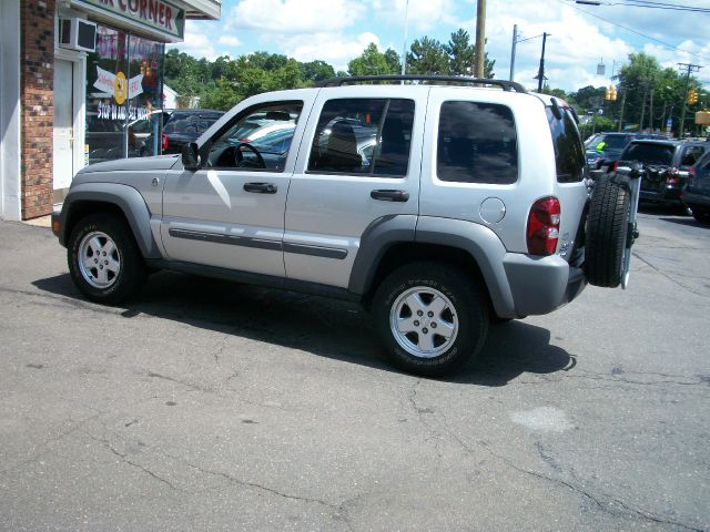 2005 Jeep Liberty Elk Conversion Van