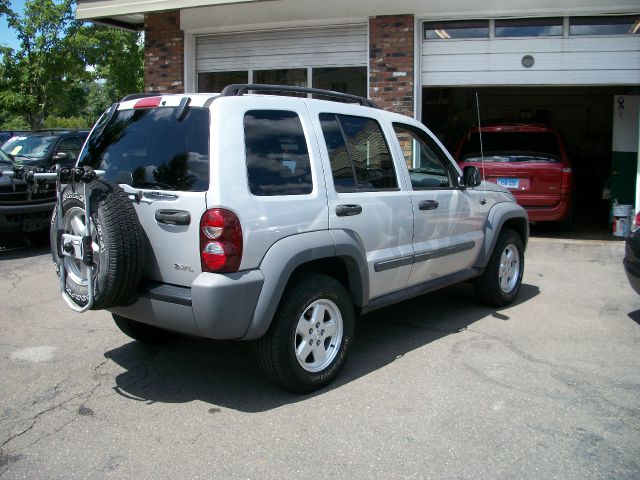 2005 Jeep Liberty Elk Conversion Van