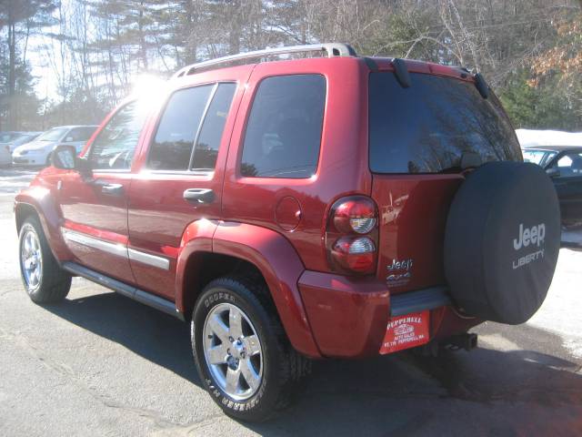 2006 Jeep Liberty SLT 25