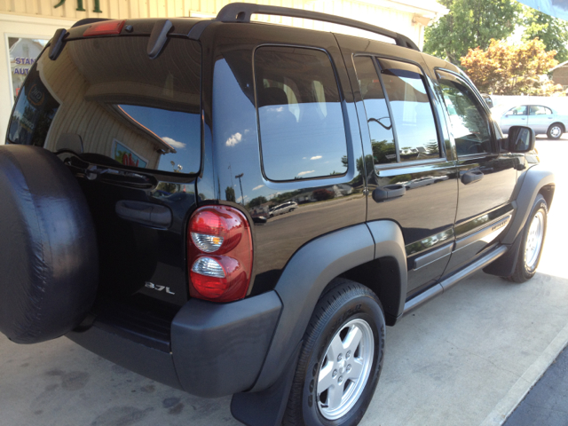 2006 Jeep Liberty Elk Conversion Van