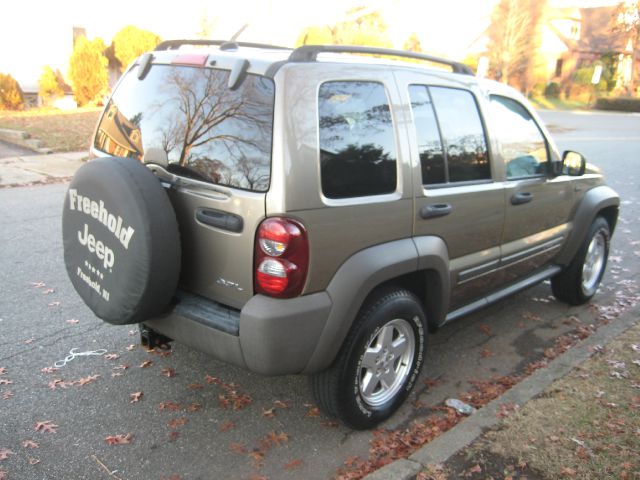 2006 Jeep Liberty Elk Conversion Van