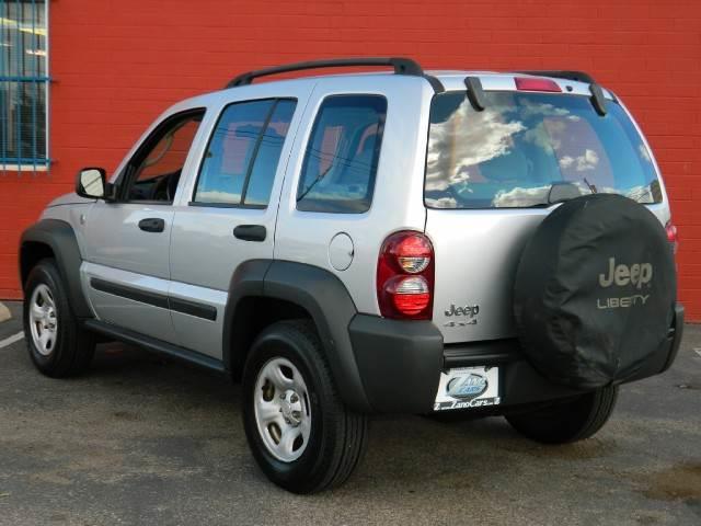 2006 Jeep Liberty 2 Dr SC2 Coupe