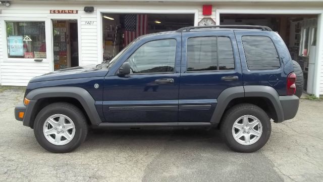 2006 Jeep Liberty Elk Conversion Van