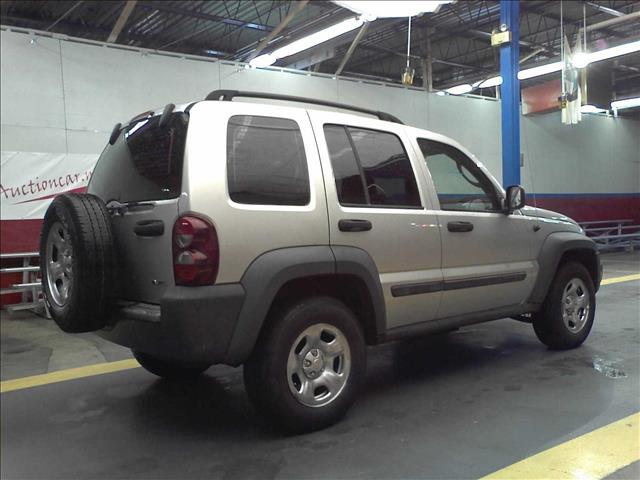2006 Jeep Liberty 2 Dr SC2 Coupe