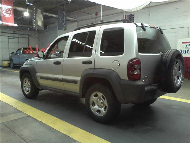 2006 Jeep Liberty 2 Dr SC2 Coupe