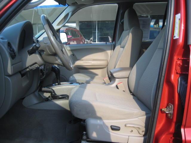 2006 Jeep Liberty Lariat CREW CAB