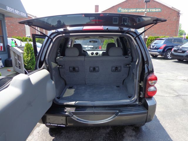 2006 Jeep Liberty Elk Conversion Van