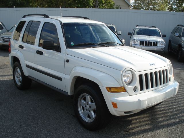 2007 Jeep Liberty Elk Conversion Van