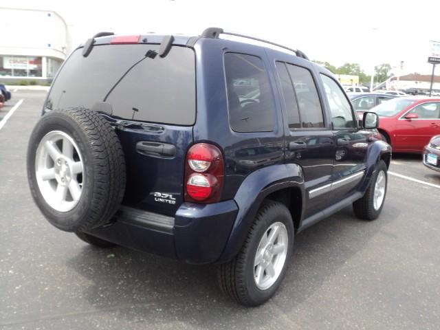 2007 Jeep Liberty SLT 25
