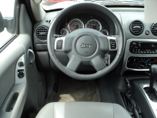 2007 Jeep Liberty SLT 25