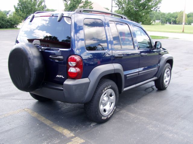 2007 Jeep Liberty Elk Conversion Van