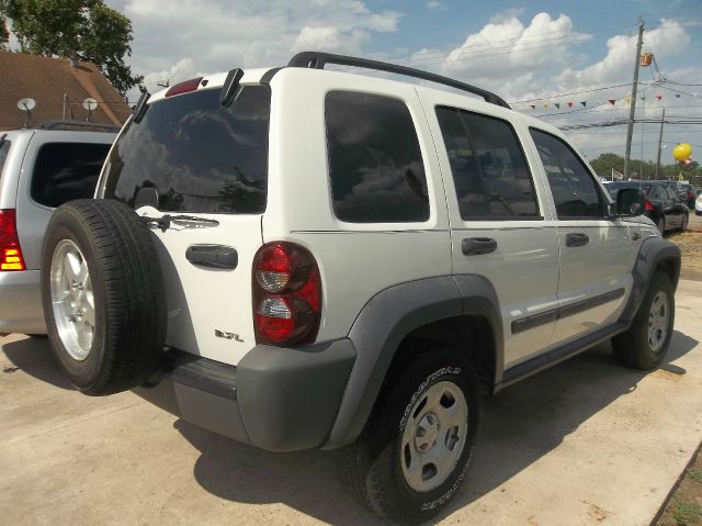 2007 Jeep Liberty Extended Cab V8 LT W/1lt