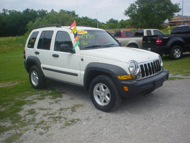 2007 Jeep Liberty Elk Conversion Van