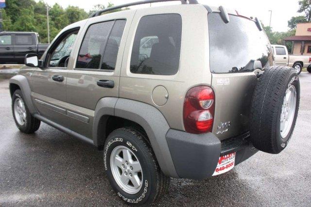 2007 Jeep Liberty Bucket