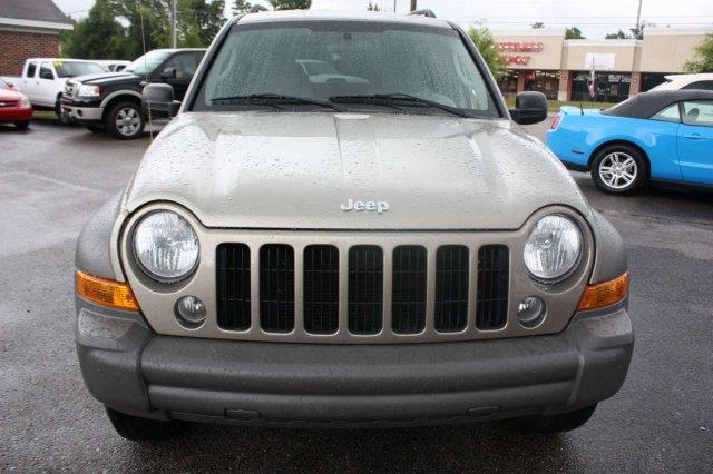 2007 Jeep Liberty Bucket