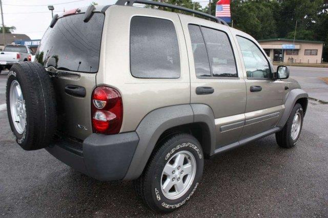 2007 Jeep Liberty Bucket
