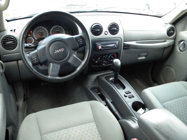 2007 Jeep Liberty Extended Cab V8 LT W/1lt