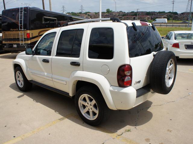 2007 Jeep Liberty SLT 25