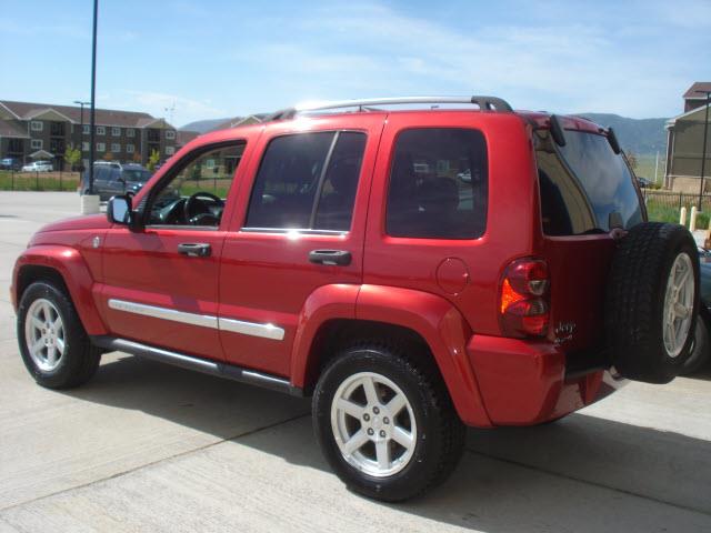 2007 Jeep Liberty 4dr 2.5L Turbo W/sunroof/3rd Row AWD SUV